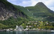 Realm of the Aurora & Arctic Skies: An Astronomy Voyage along Norway's Glacial Fjords Realm-of-the-Aurora-Arctic-Skies-An-Astronomy-Voyage-along-Norway-s-Glacial-Fjords_pk35641_1.jpg
